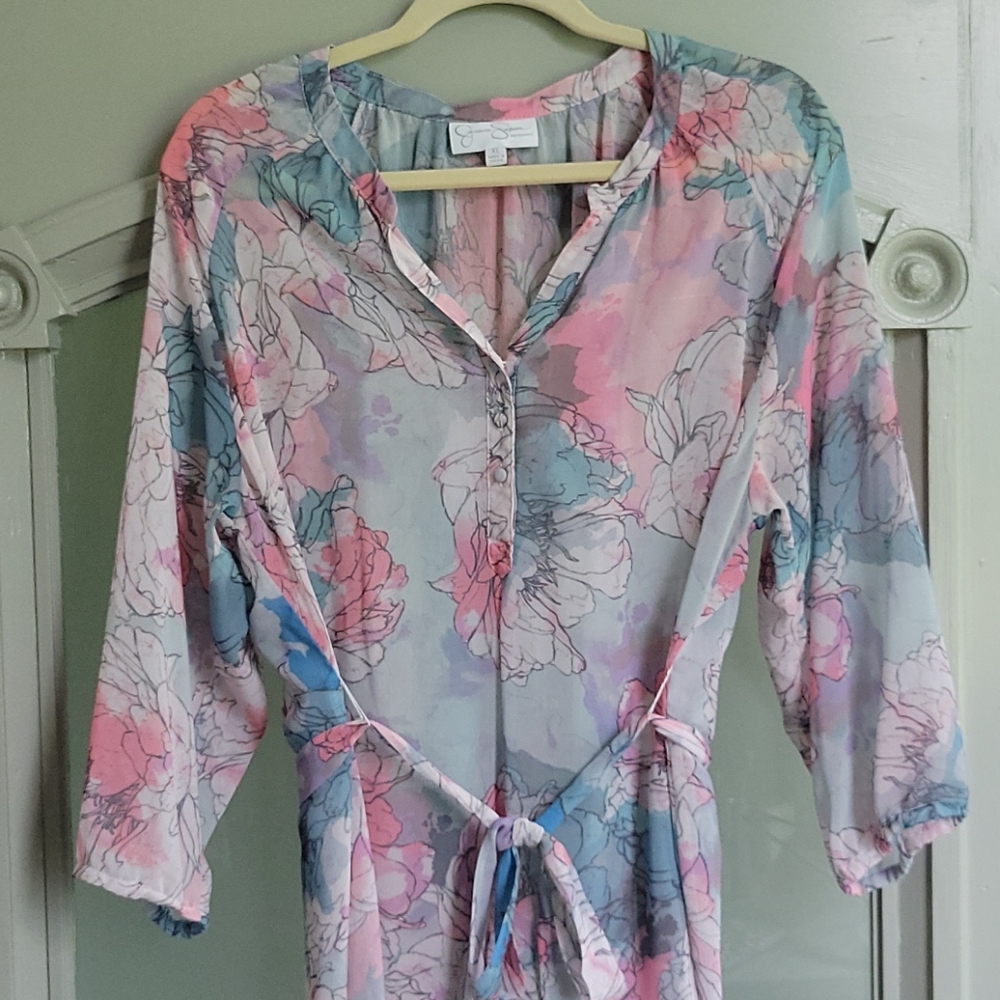 Floral sheer Jessica Simpson maternity top